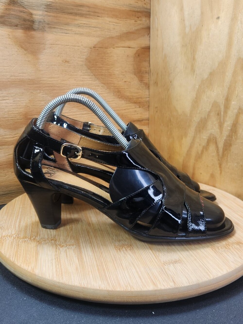 Sofft Womens Black Patent Leather Strappy Heel Sandals Size 9.5 Pumps